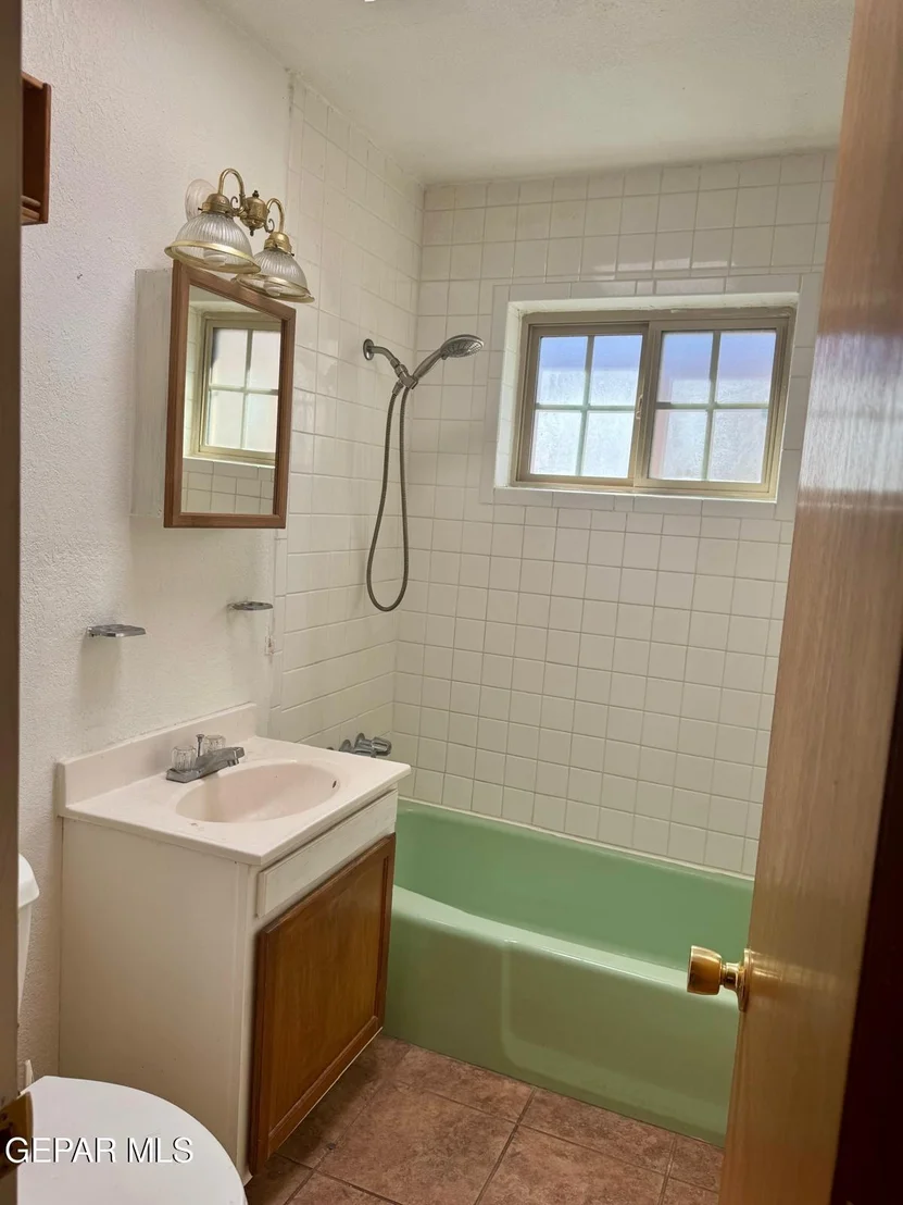 Photo of 3423 Wickham Avenue