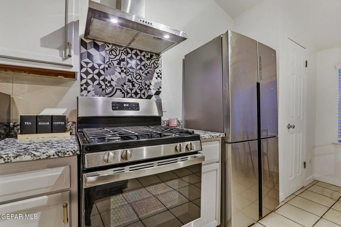 Photo of 680 ABINGTON Drive