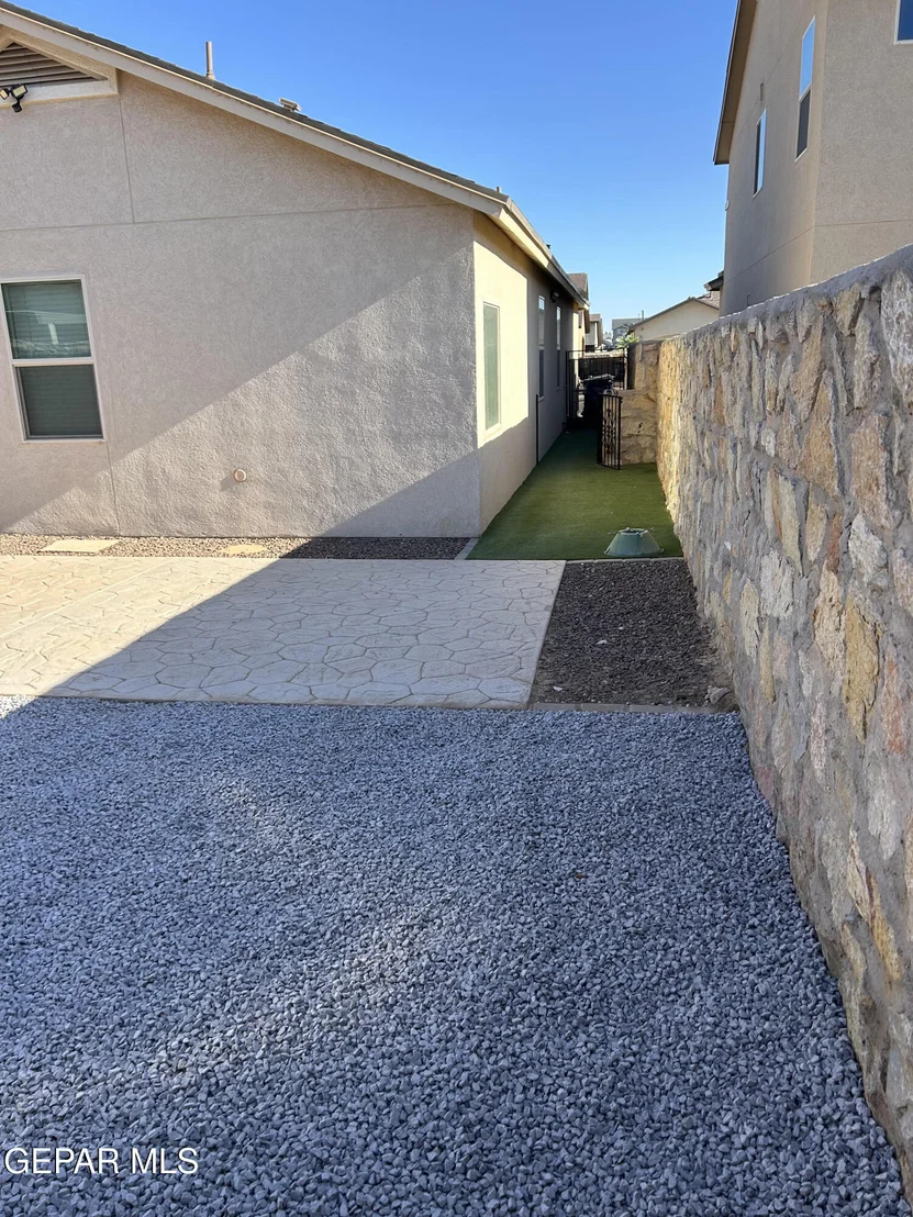 Photo of 14968 Boer Trail Avenue