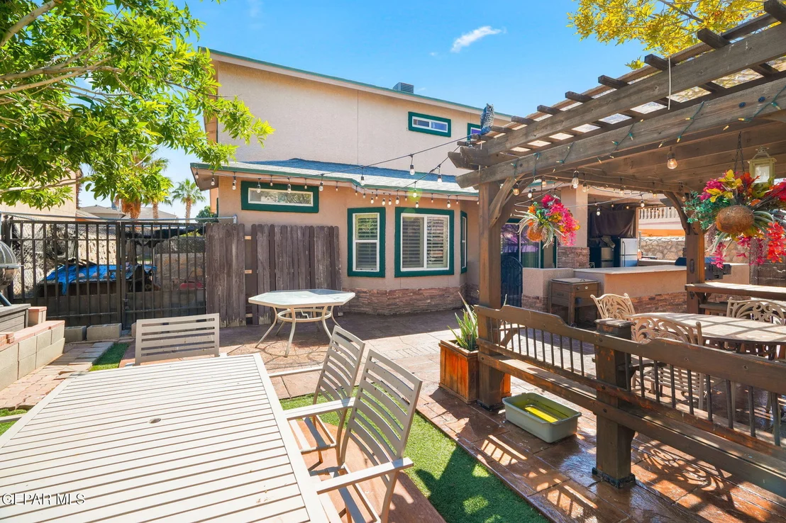 Photo of 2305 Canopy Place