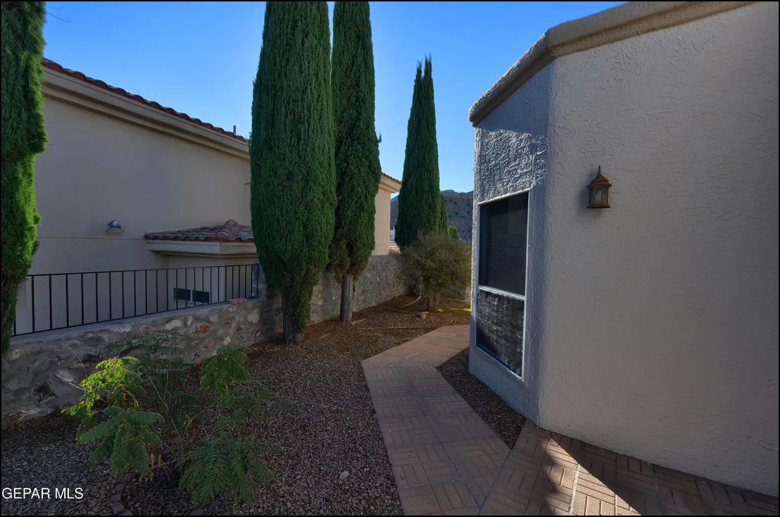 Photo of 7516 BIG BEND Drive