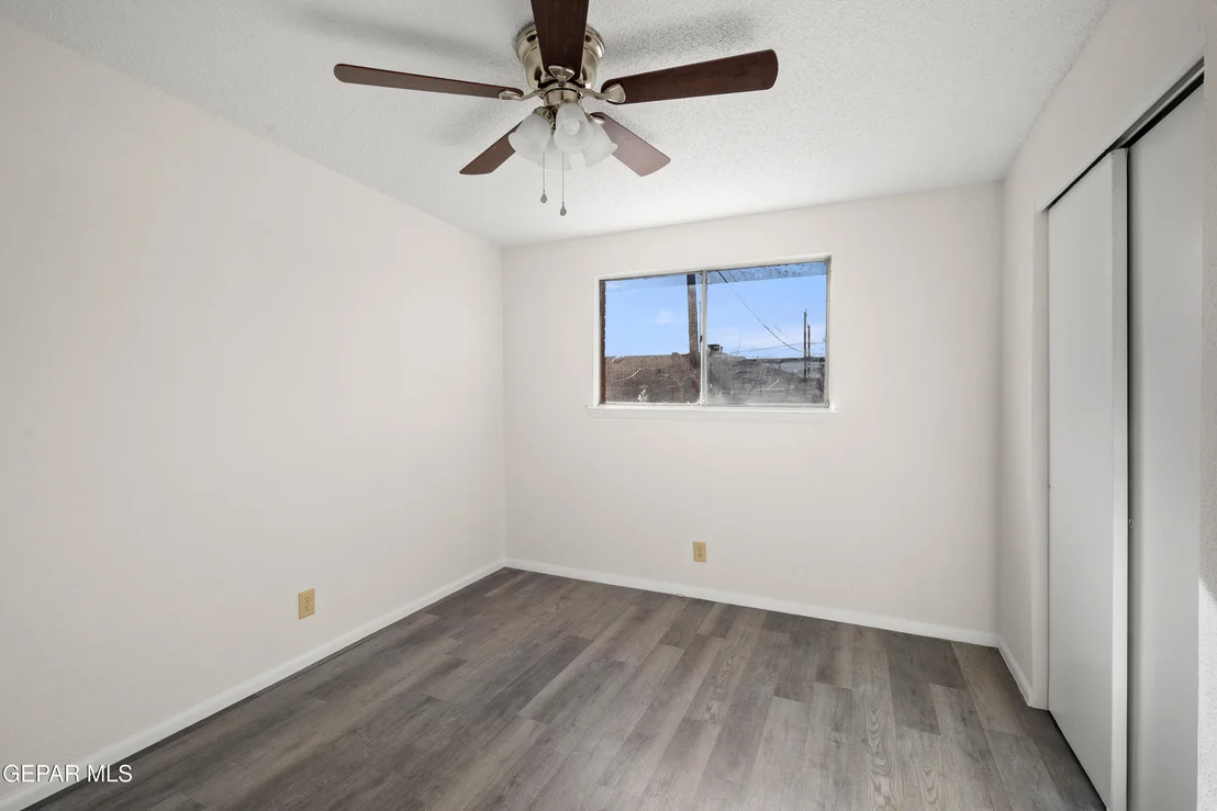 Photo of 276 ROMERIA Drive
