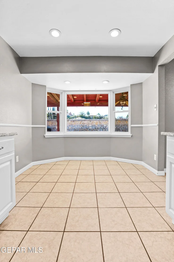 Photo of 700 DE LEON Drive