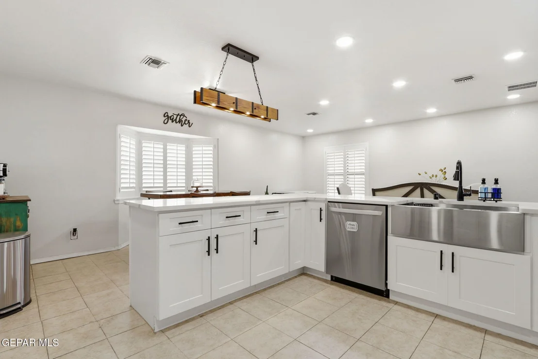 Photo of 6375 DESERT WILLOW Drive
