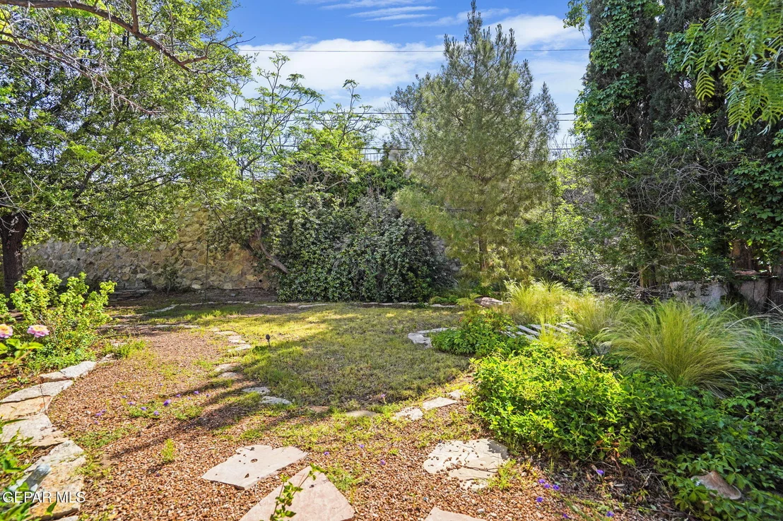 Photo of 416 POCANO Lane