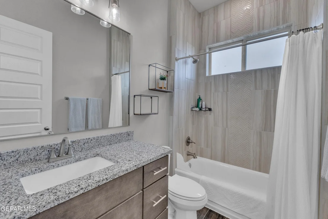 Photo of 1076 Speranza Court