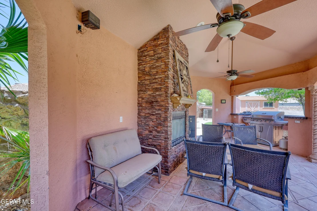 Photo of 1361 GATE Place