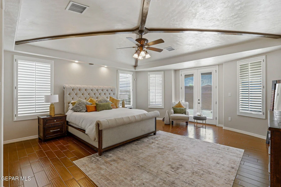 Photo of 899 Cortona Place