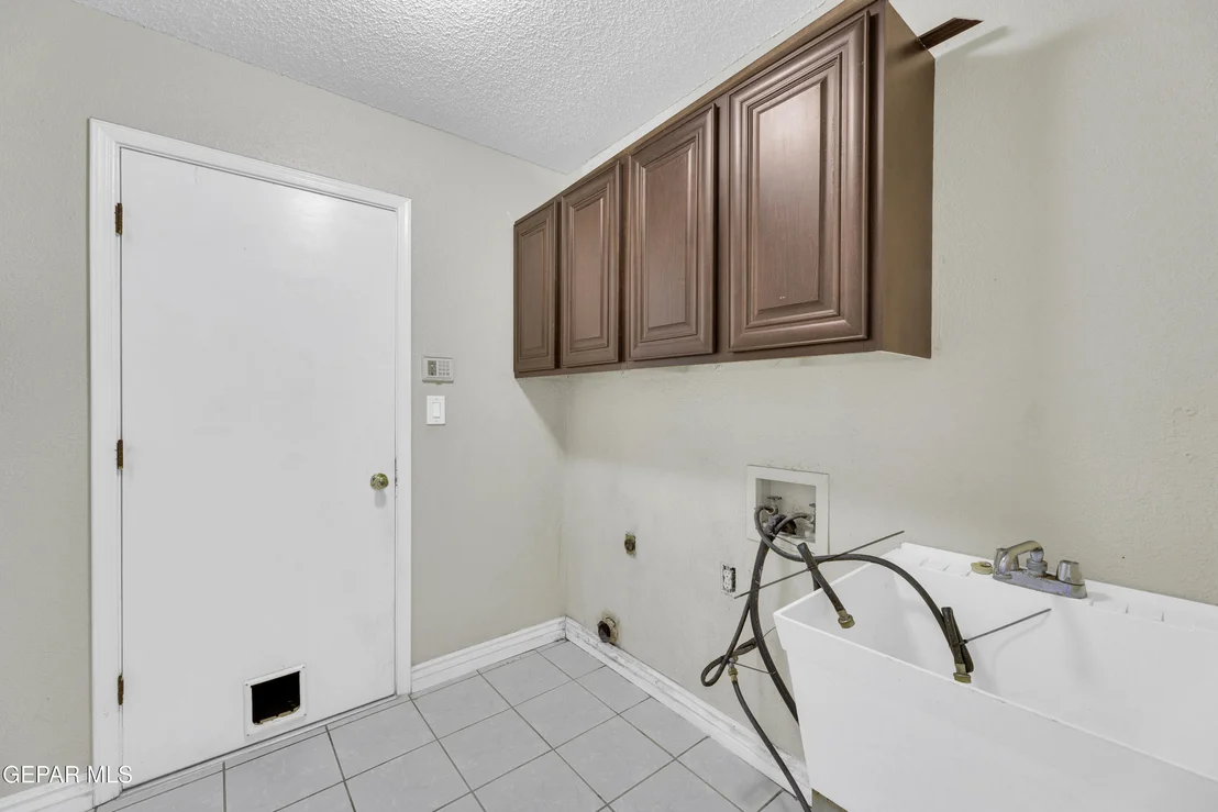 Photo of 2021 GREENLEE Drive