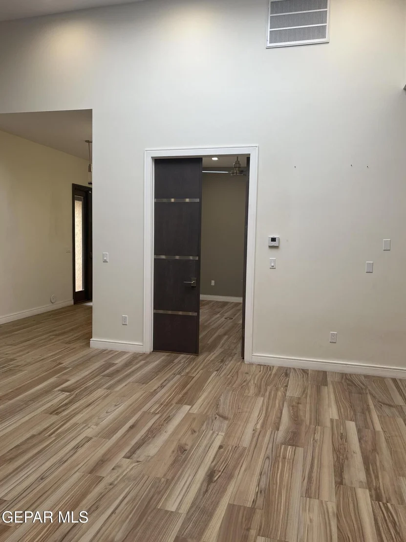 Photo of Unit 21 at 6006 Balcones Court