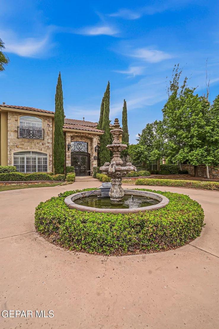 Photo of 609 MEADOW WILLOW Drive