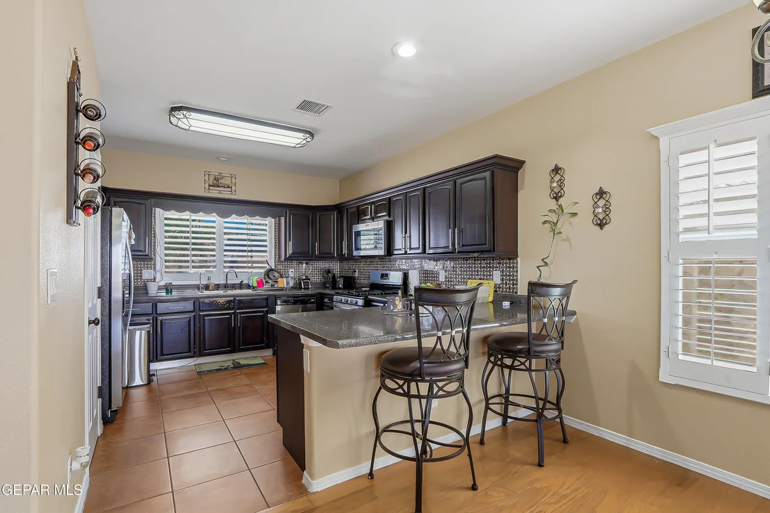 Photo of 616 MYRIAM Drive