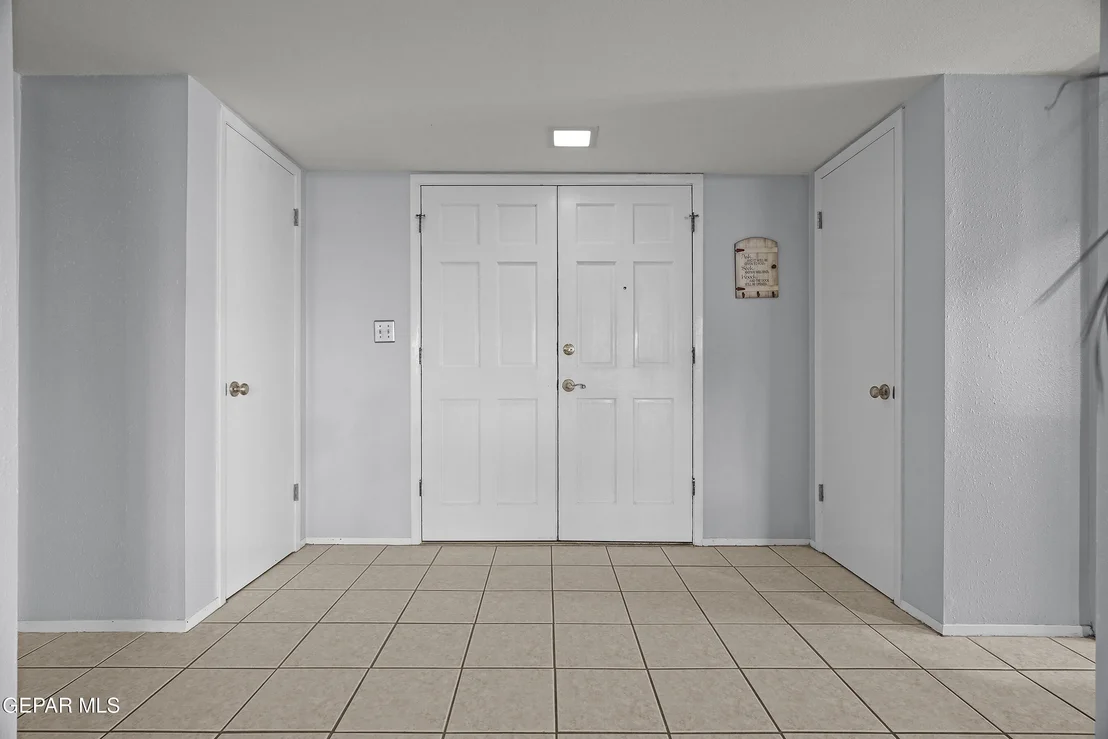 Photo of 805 ESPOLON Drive