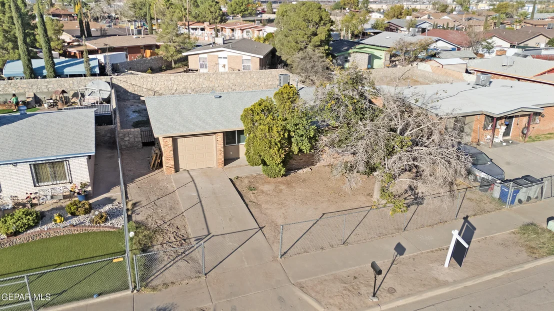 Photo of 223 CARIBE Circle