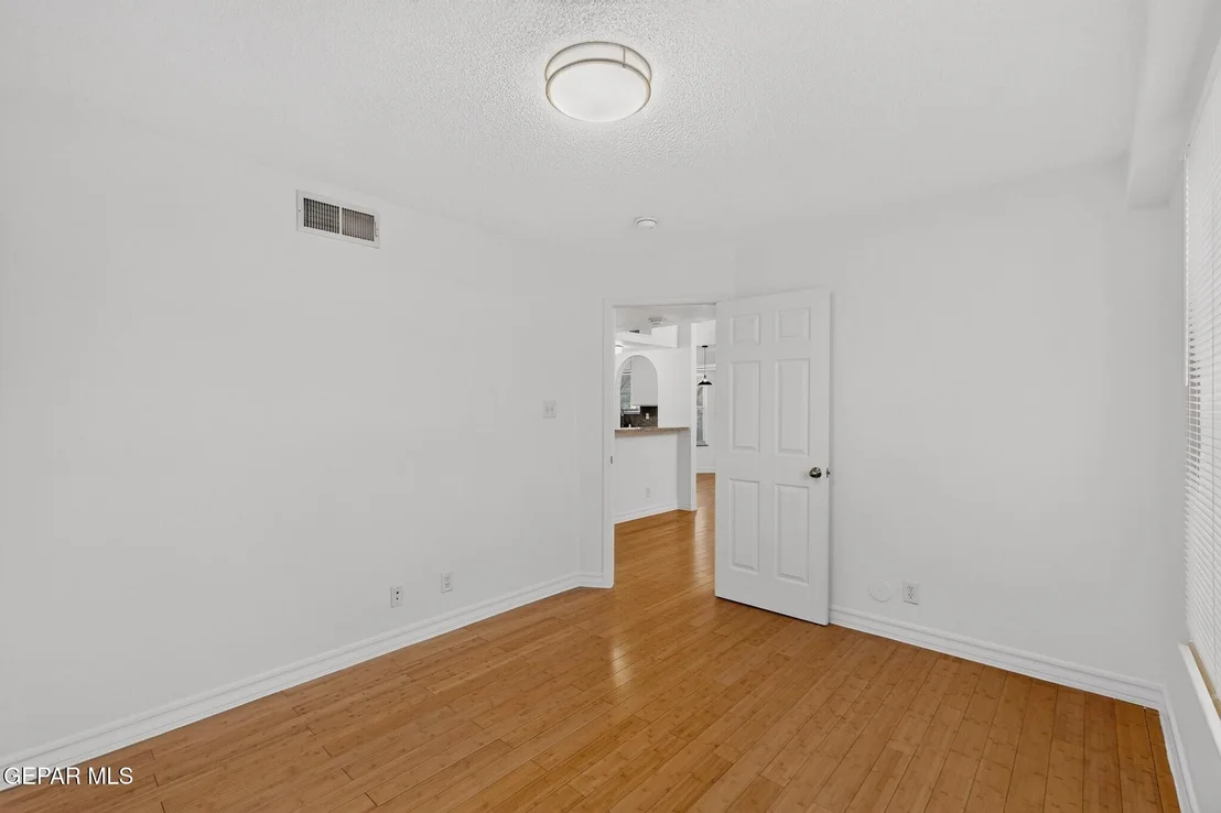 Photo of 12584 TWIN LEAF Drive