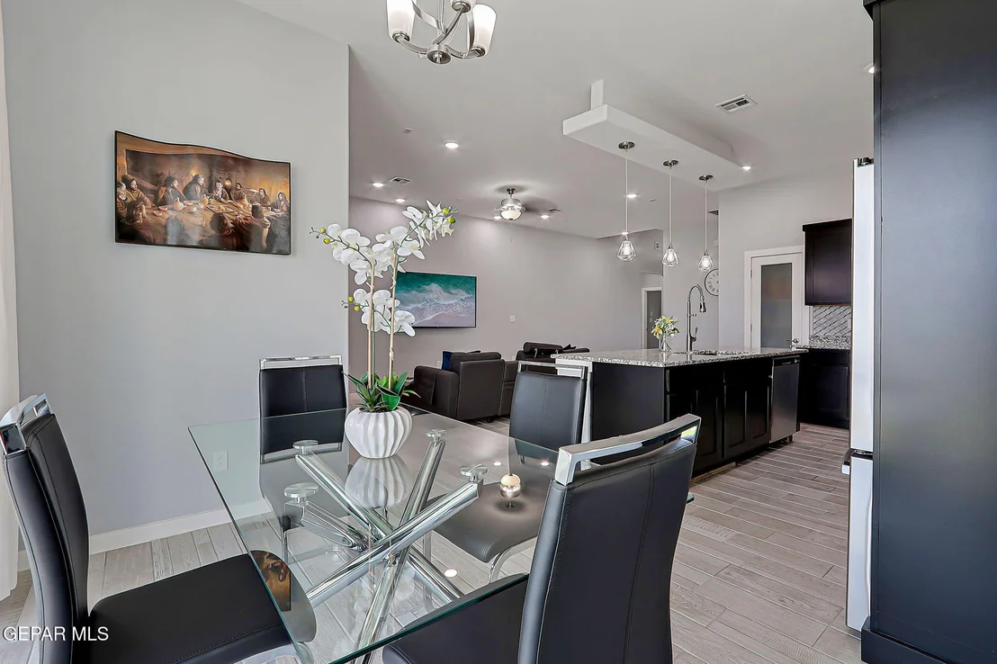 Photo of 13860 Summer View Avenue