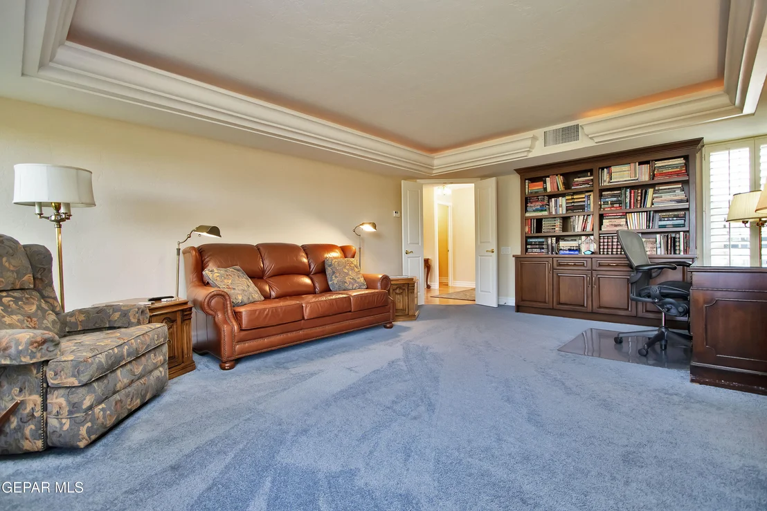 Photo of 517 Stonebluff Road