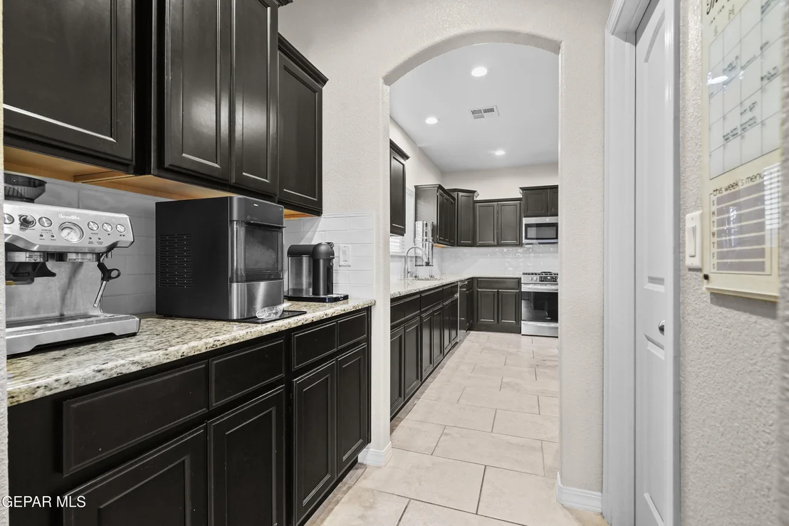 Photo of 2140 THOMAS LACKLAND Street