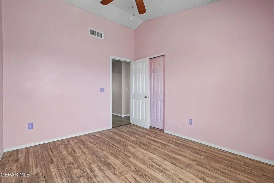 Photo of 10400 MACKENZIE ANN Place