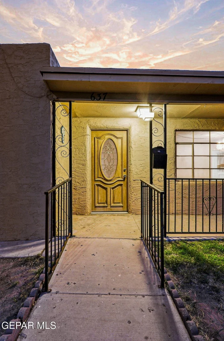 Photo of 637 Alicia Drive