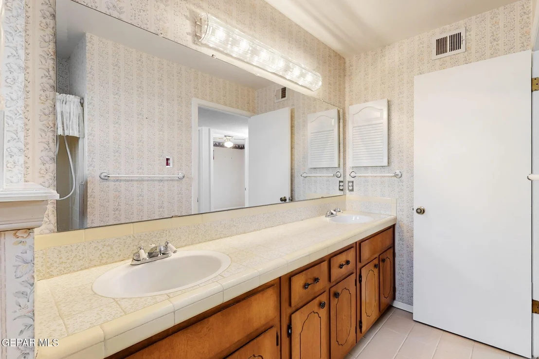 Photo of 3116 Gaston Drive