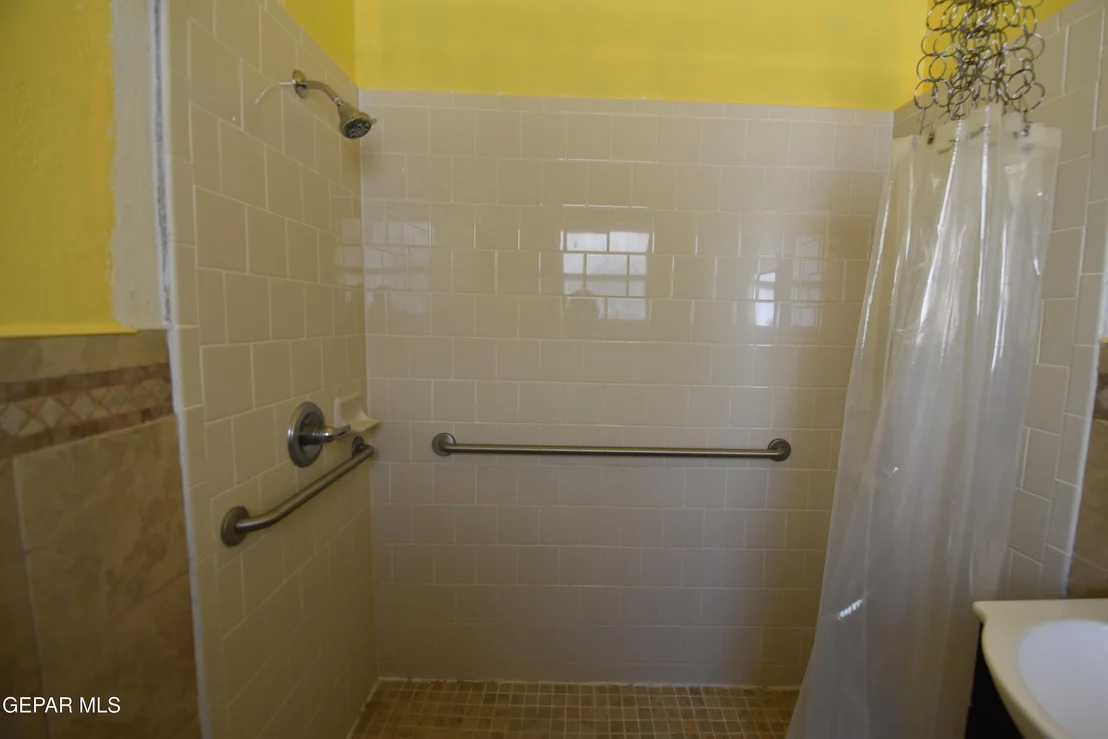 Photo of 1113 N Octavia Street