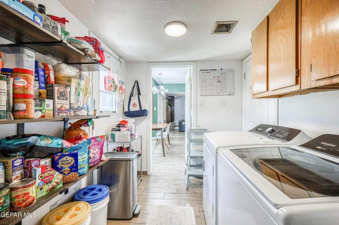 Photo of 708 SOMERSET Drive