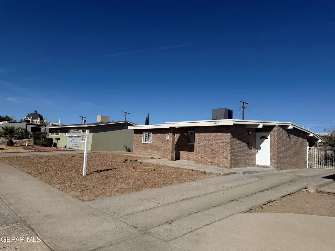 Photo of 6227 ALGONQUIN Road