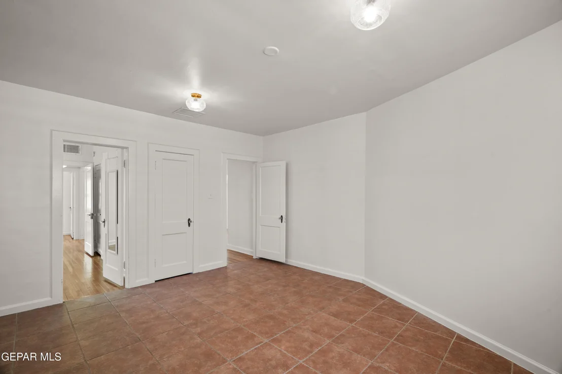Photo of 1019 KELLY Way
