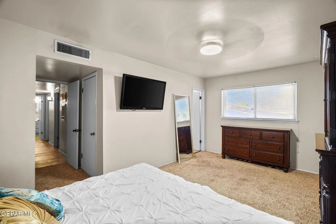 Photo of 3500 ZIRCON Drive