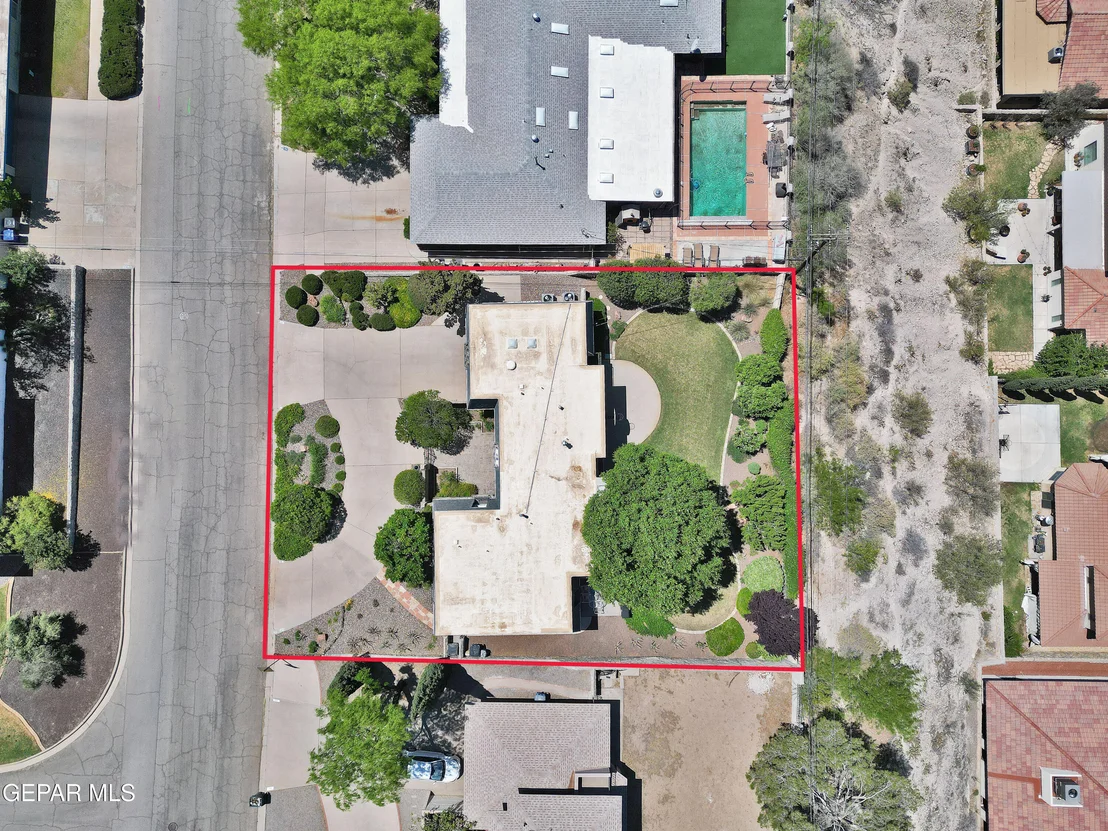 Photo of 517 Stonebluff Road