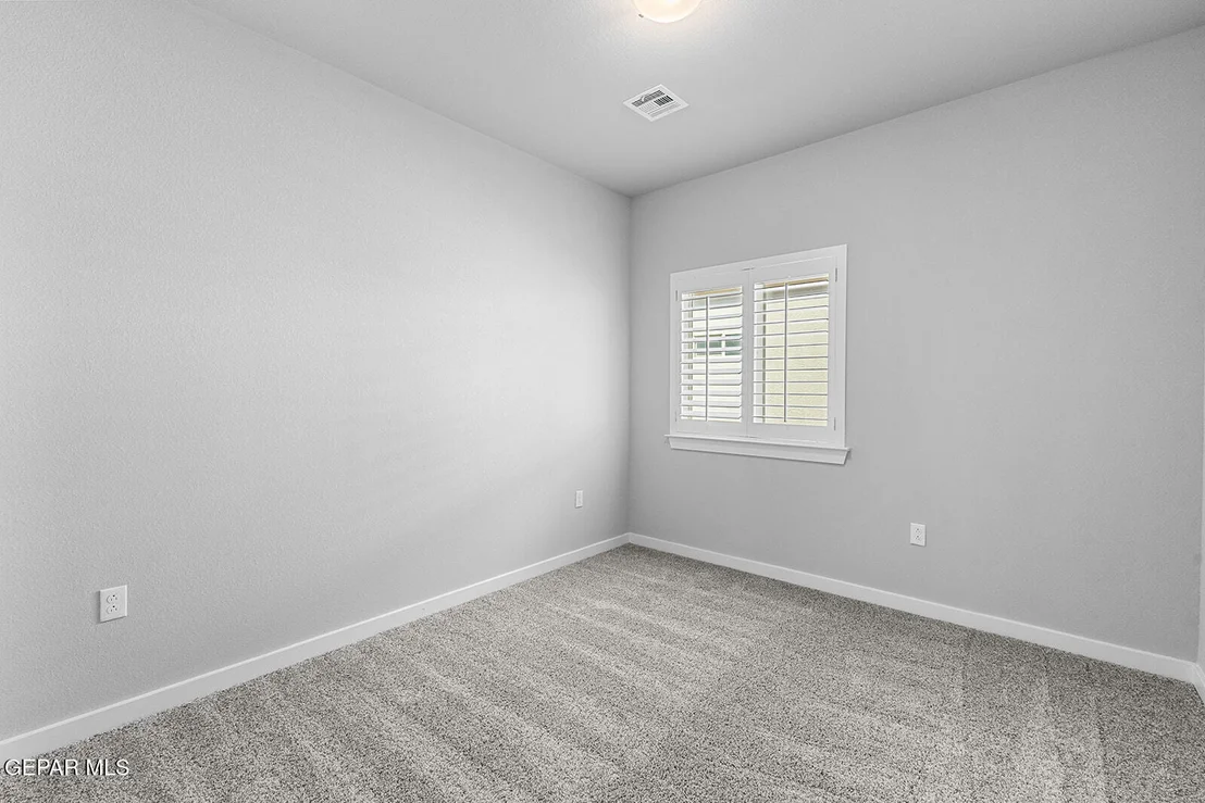 Photo of 937 Nayland Place