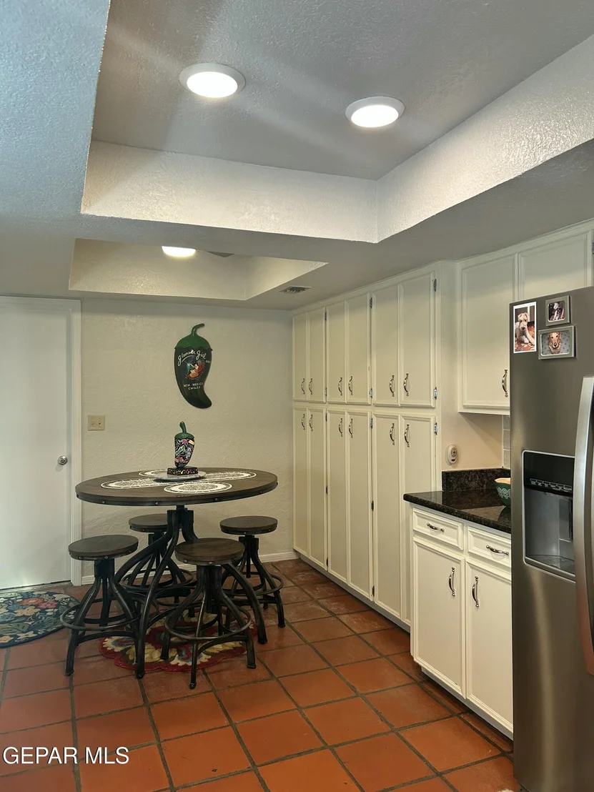 Photo of 804 LAKESHORE Drive