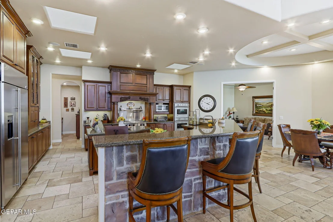 Photo of 6333 FRANKLIN TRAIL Drive