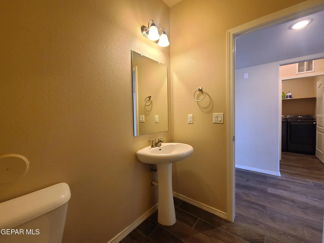Photo of 7421 EAGLE VISTA Drive