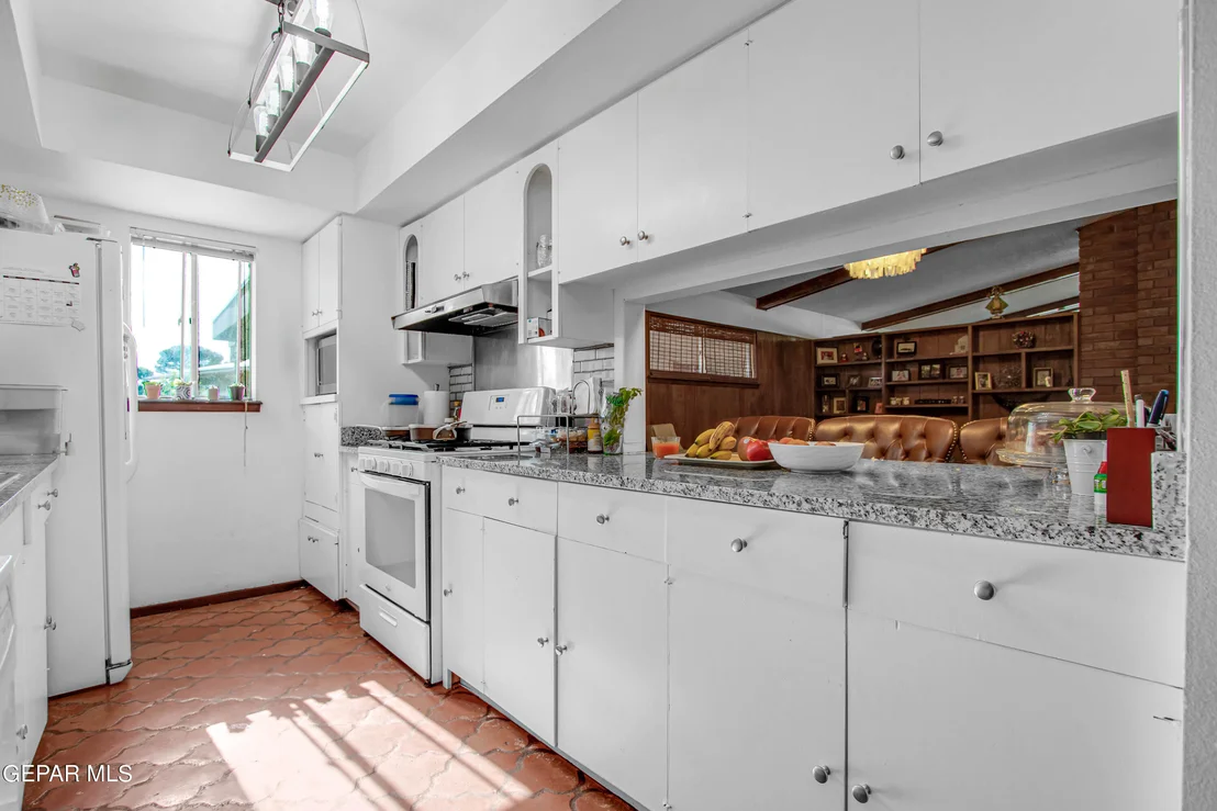Photo of 5716 OAK CLIFF Drive