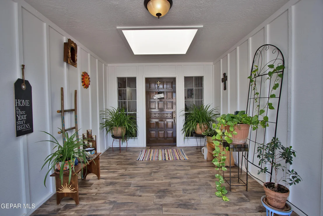 Photo of 516 QUERETARO Drive