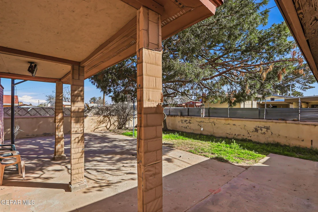 Photo of 762 DELHI Drive