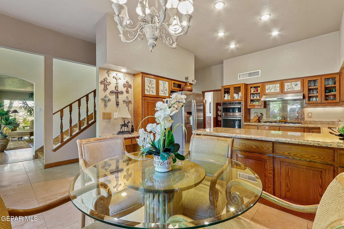 Photo of 628 SPRING CREST Drive