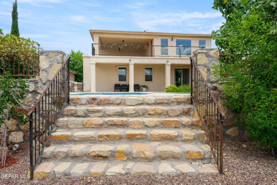Photo of 7250 LONGSPUR Drive