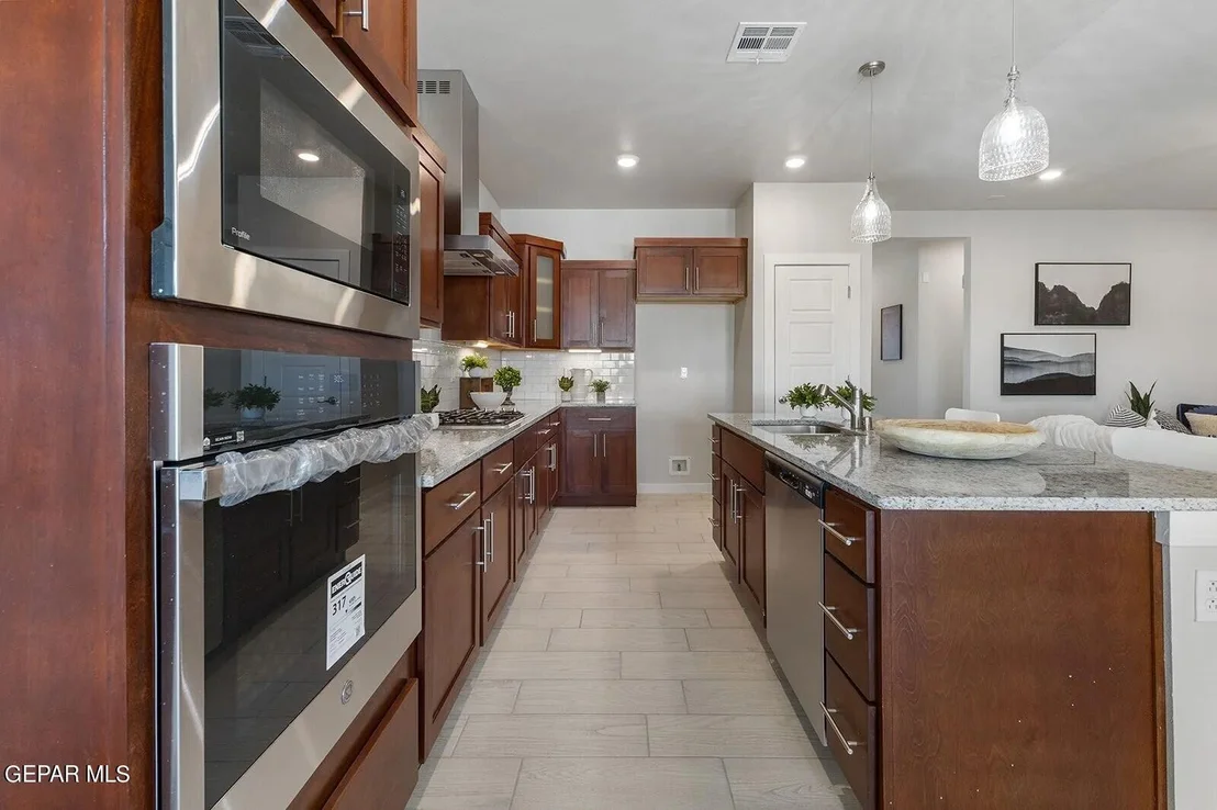Photo of 15229 Composition Avenue