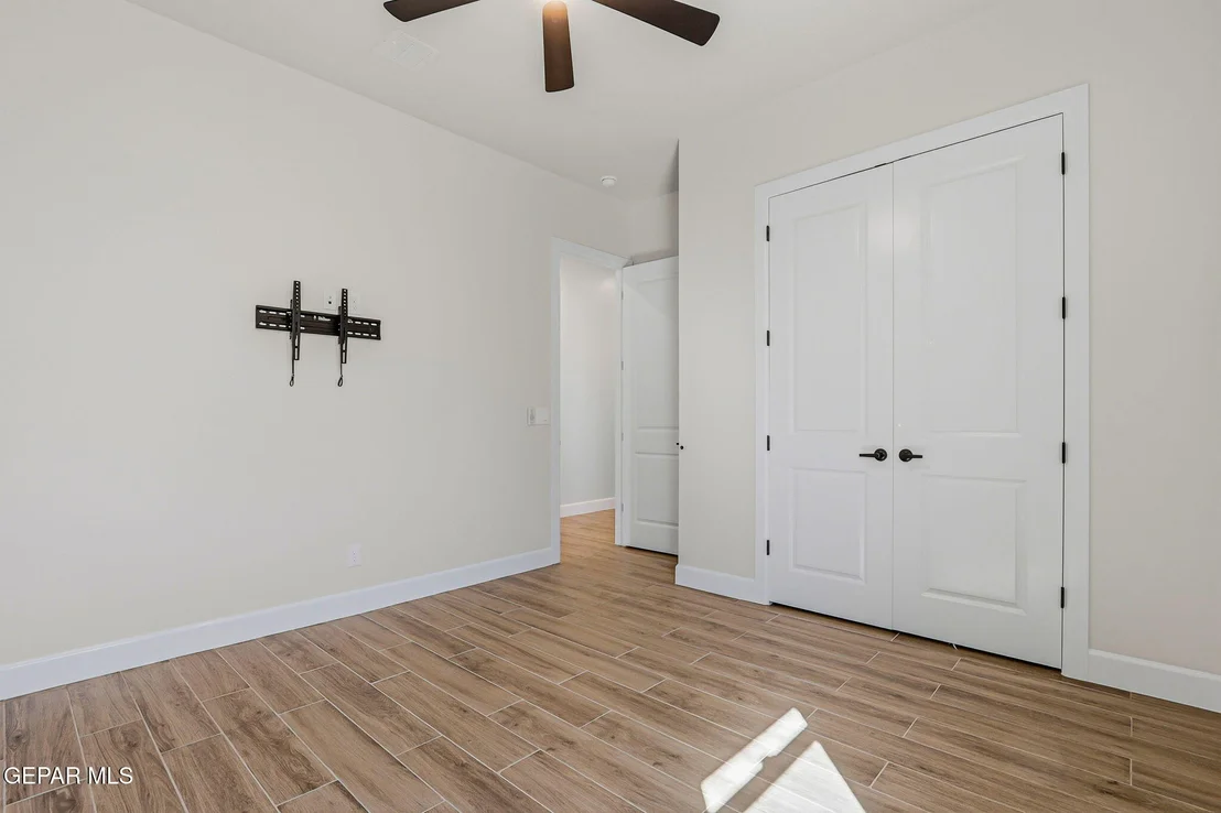 Photo of 12329 SUGDEN Road