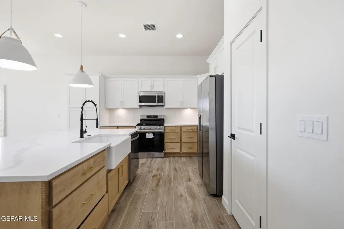 Photo of 13355 Jeff Winton Drive