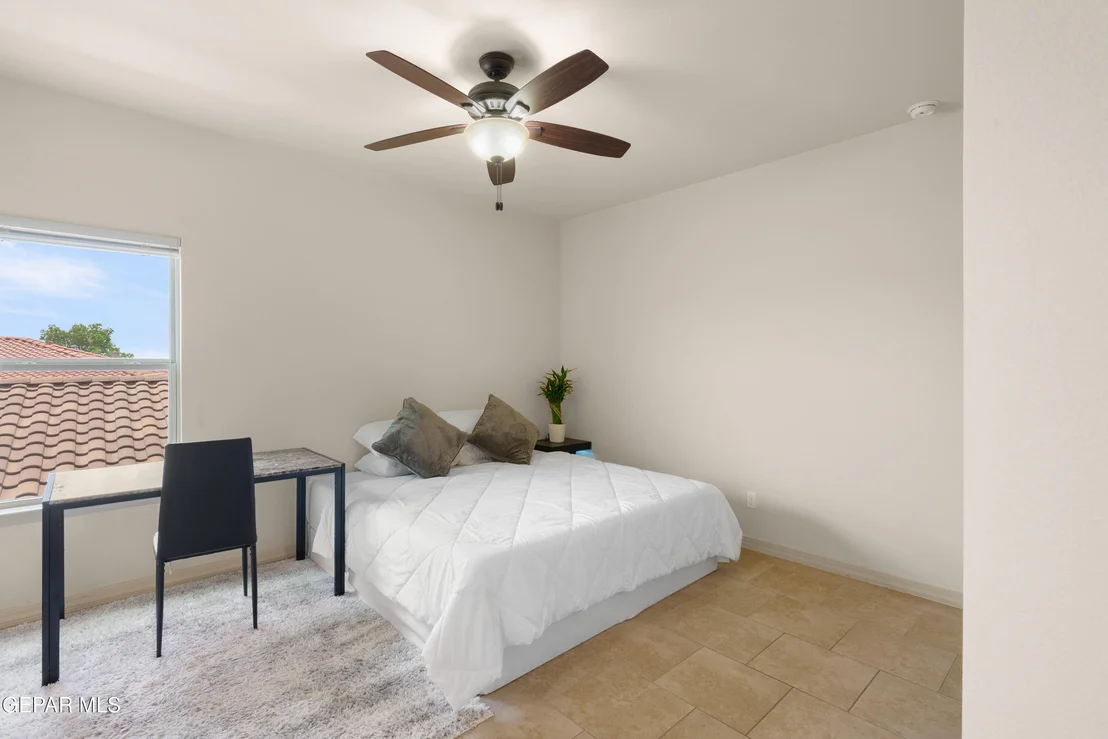 Photo of 7250 LONGSPUR Drive