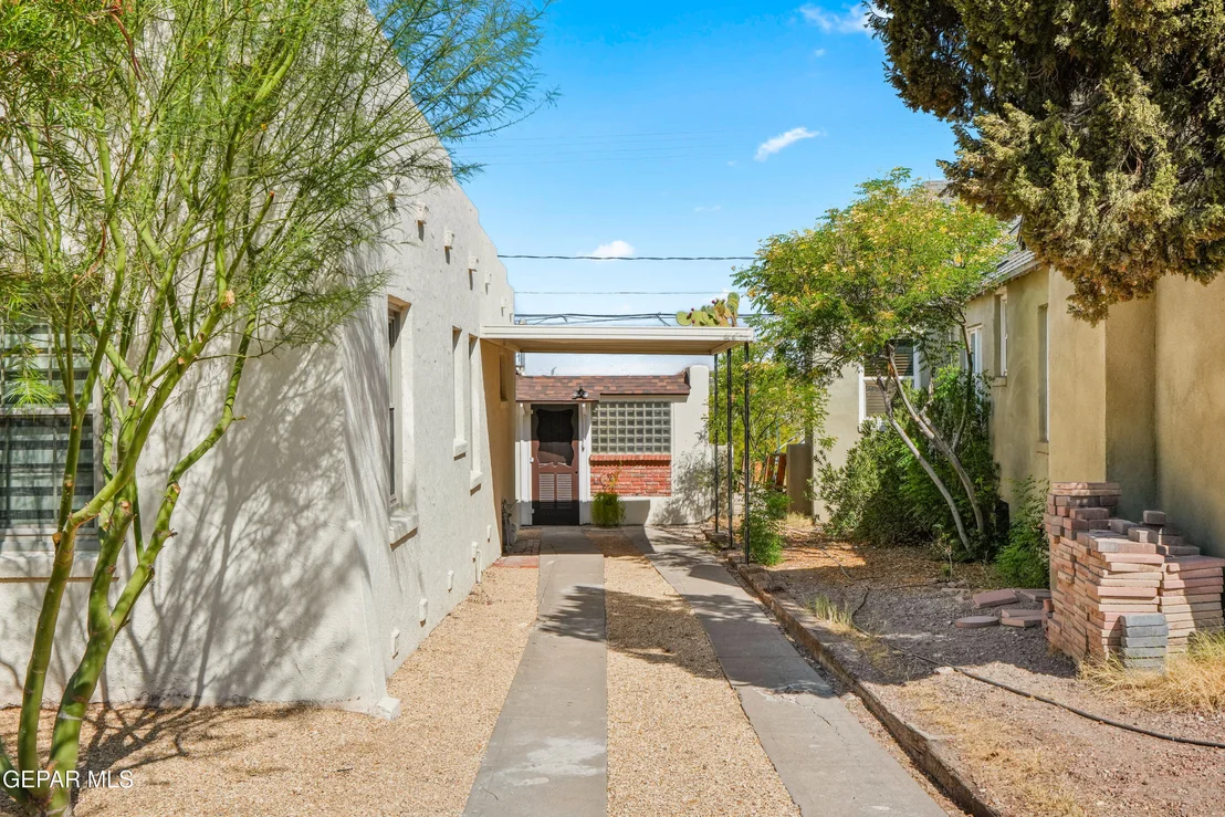 Photo of 1019 KELLY Way