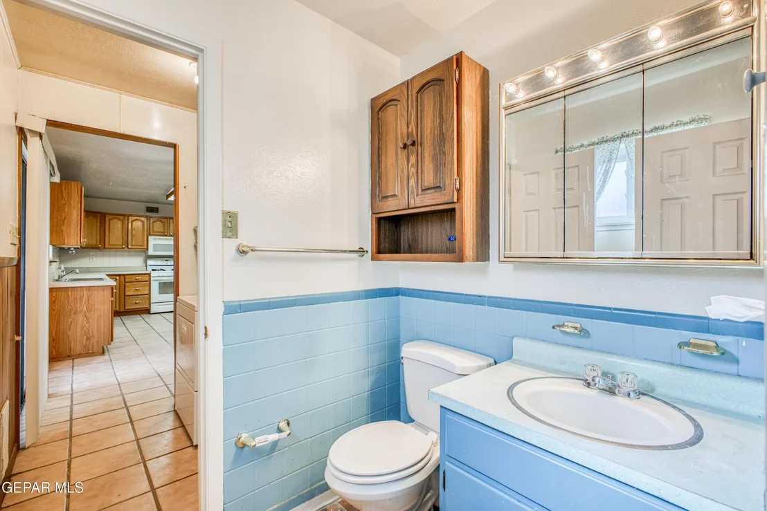 Photo of 5800 NIKE Lane