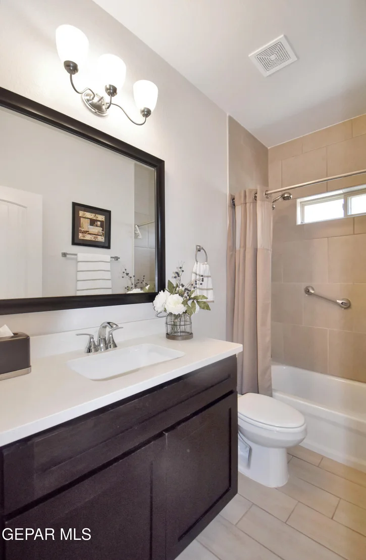 Photo of 2240 Small Mountain Place