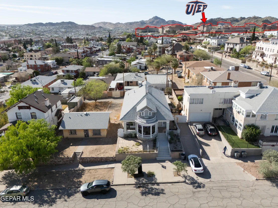 Photo of 521 RANDOLPH Drive
