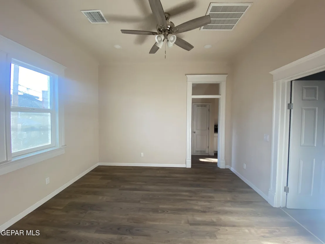 Photo of 207 RANDOLPH Drive