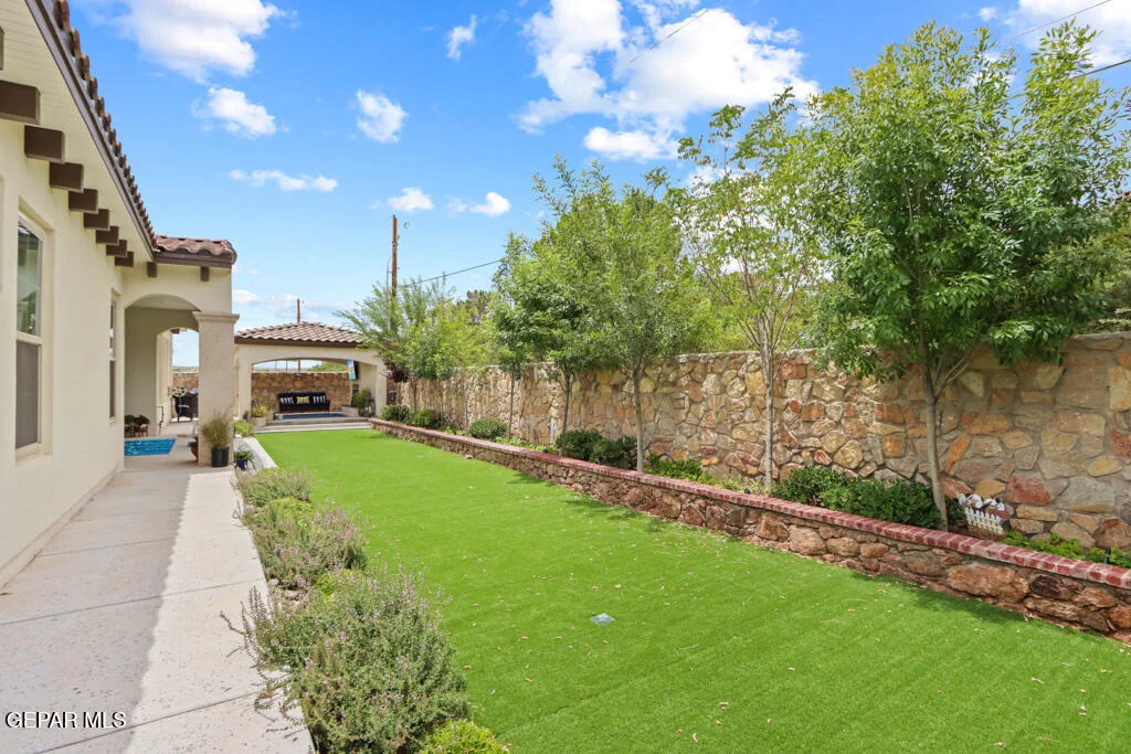 Photo of 517 COTTON FIELD Drive